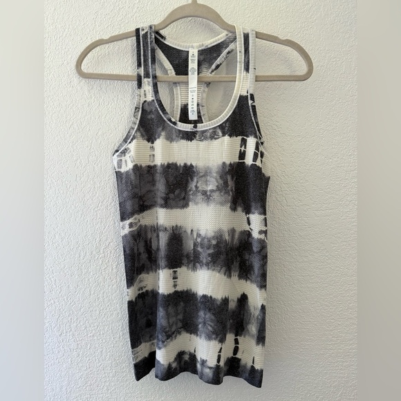 Lululemon Women's Tie-Dye Swiftly Tank Top Size 4 - Picture 5 of 13